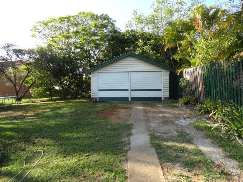 8 Vale Street, Bundamba QLD 4304