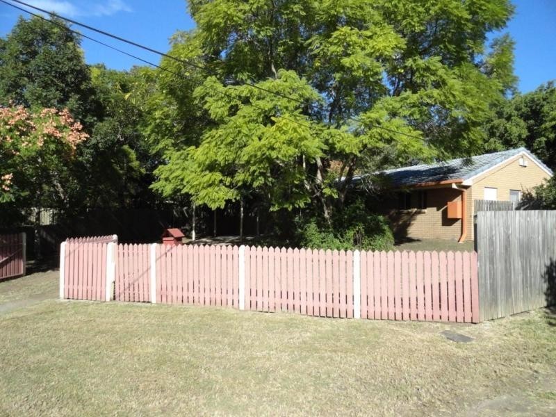 6 Hind Court, Bundamba QLD 4304