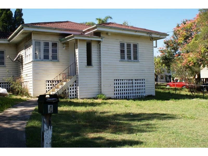4 Buckenham Street, Dinmore QLD 4303