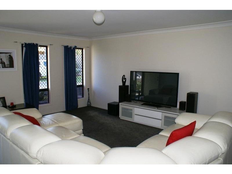 5 Stockdale Place, Wulkuraka QLD 4305