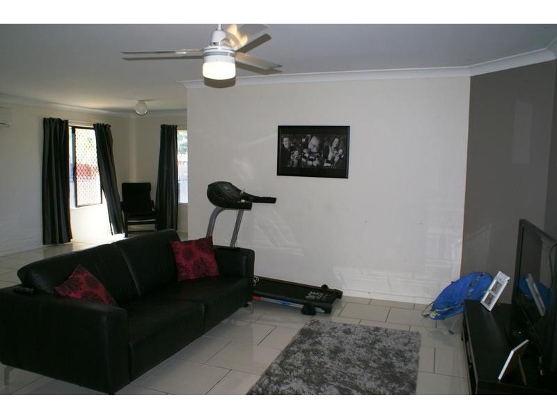 5 Stockdale Place, Wulkuraka QLD 4305