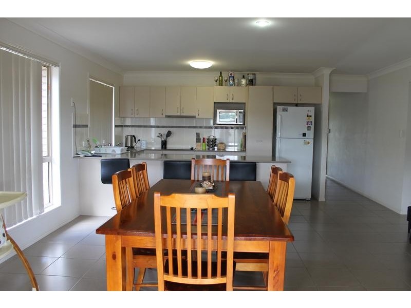 88 Westminster Crescent, Raceview QLD 4305