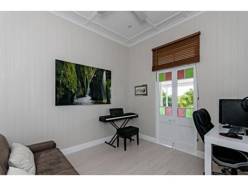 44 Pine Street, North Ipswich QLD 4305