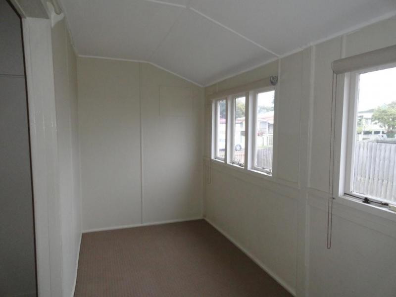 8A High Street, Ebbw Vale QLD 4304