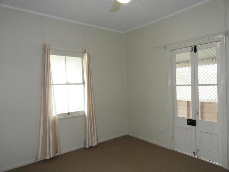 8A High Street, Ebbw Vale QLD 4304