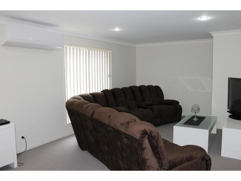 22 Isidore Street, Augustine Heights QLD 4300