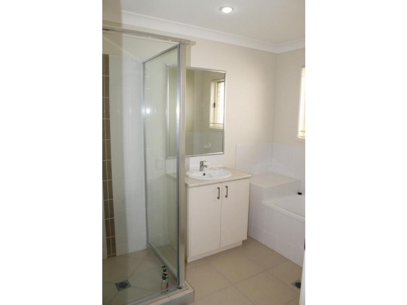 22 Isidore Street, Augustine Heights QLD 4300