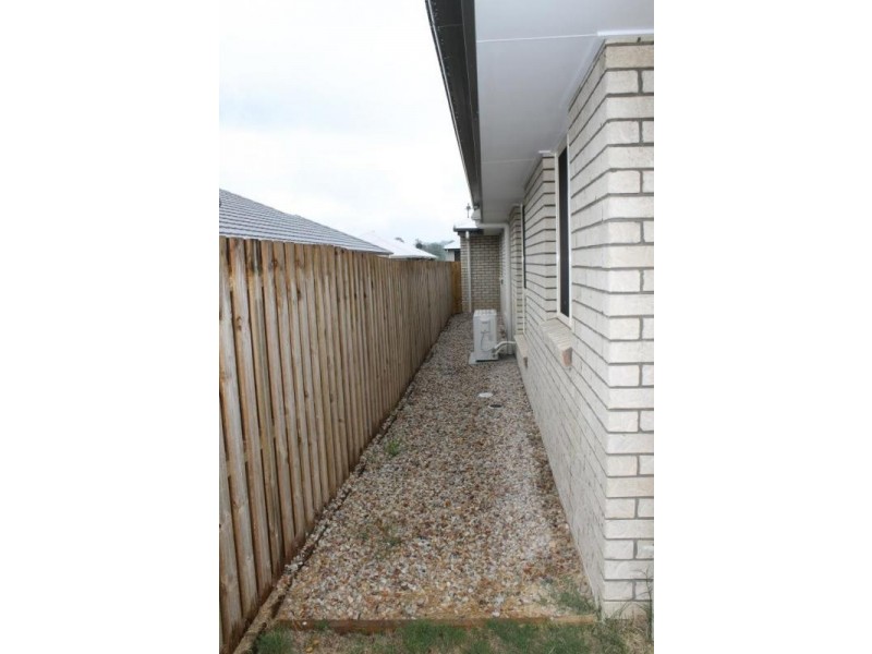 22 Isidore Street, Augustine Heights QLD 4300