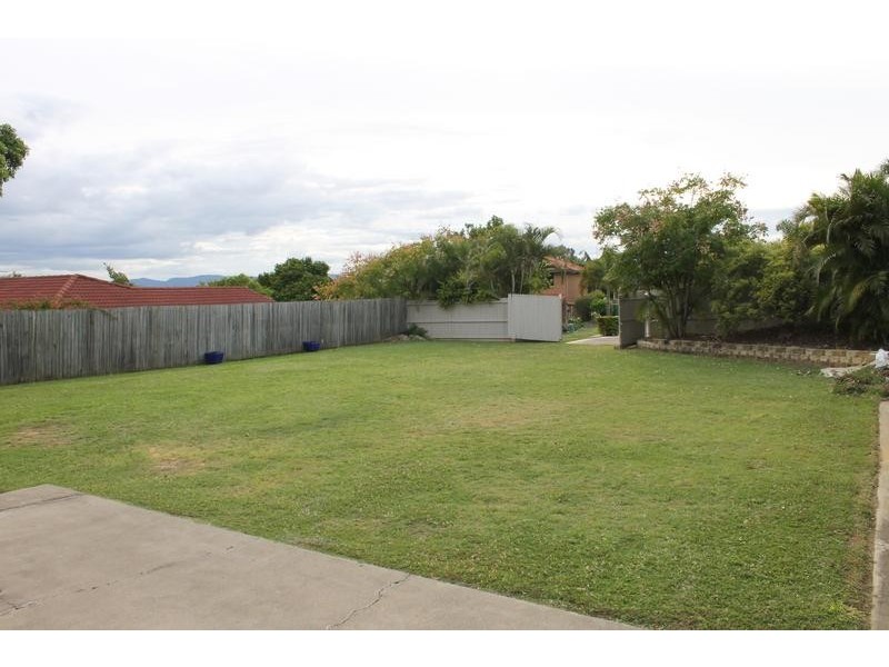 15 Calverton Court, Brassall QLD 4305
