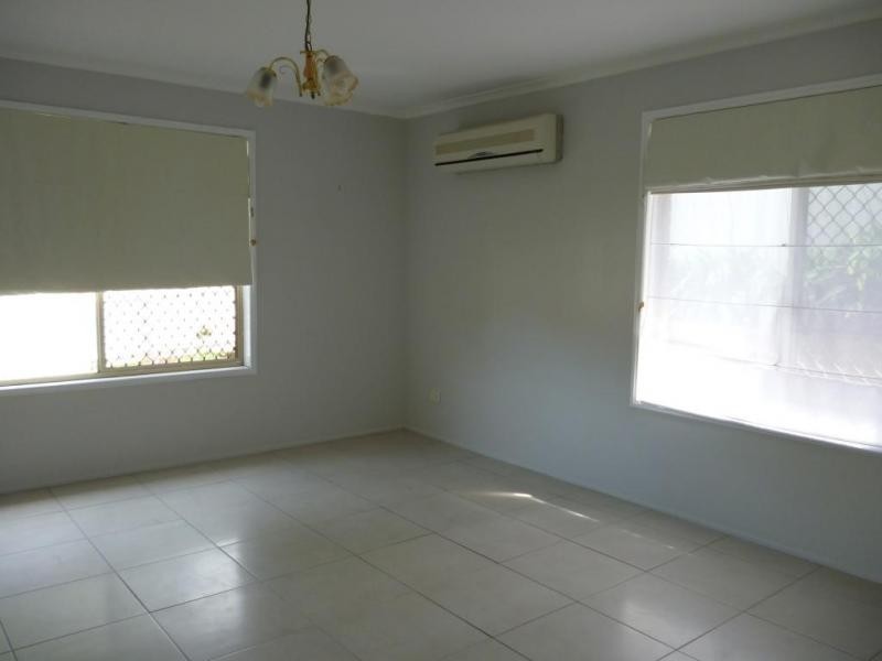 10 McMillan, Churchill QLD 4305