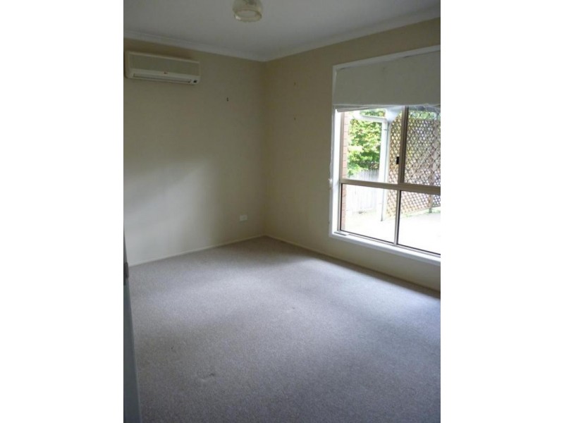 10 McMillan, Churchill QLD 4305