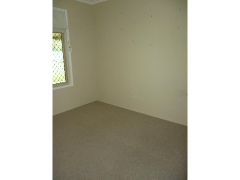 10 McMillan, Churchill QLD 4305