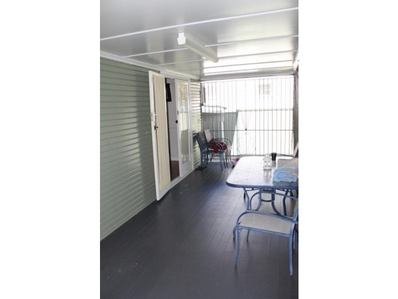20A Macquarie Street, Silkstone QLD 4304
