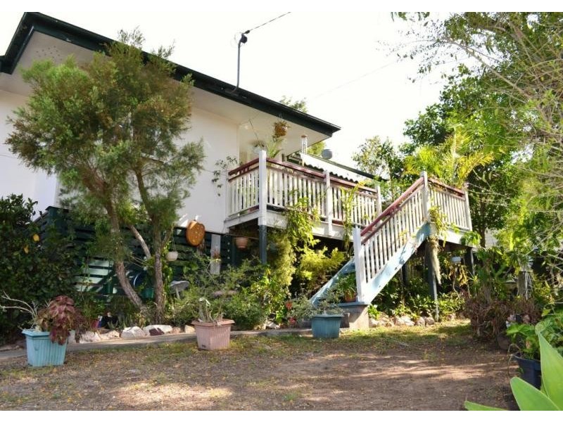 10 Flinders Drive, Leichhardt QLD 4305