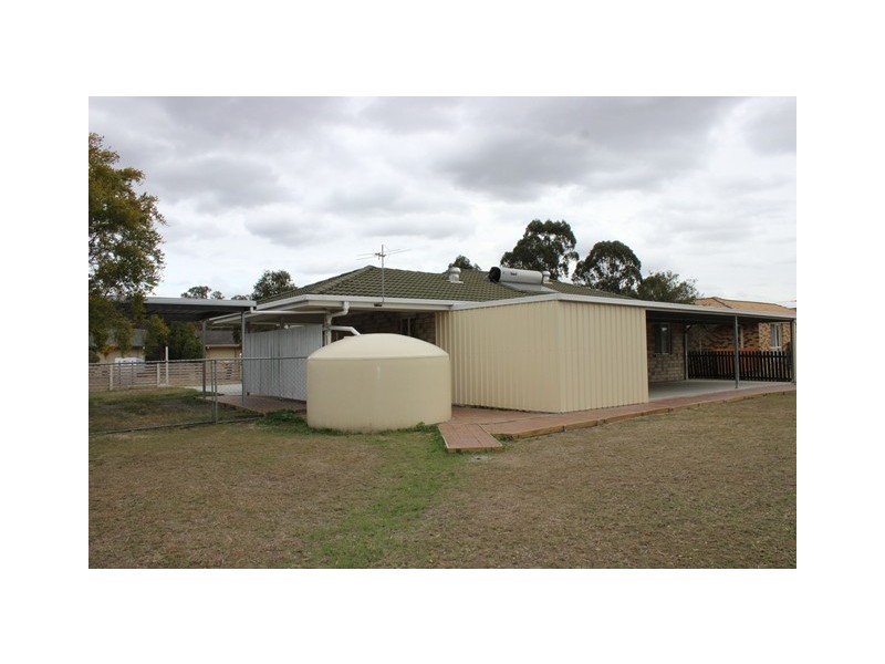 62 Selwyn Street, North Booval QLD 4304