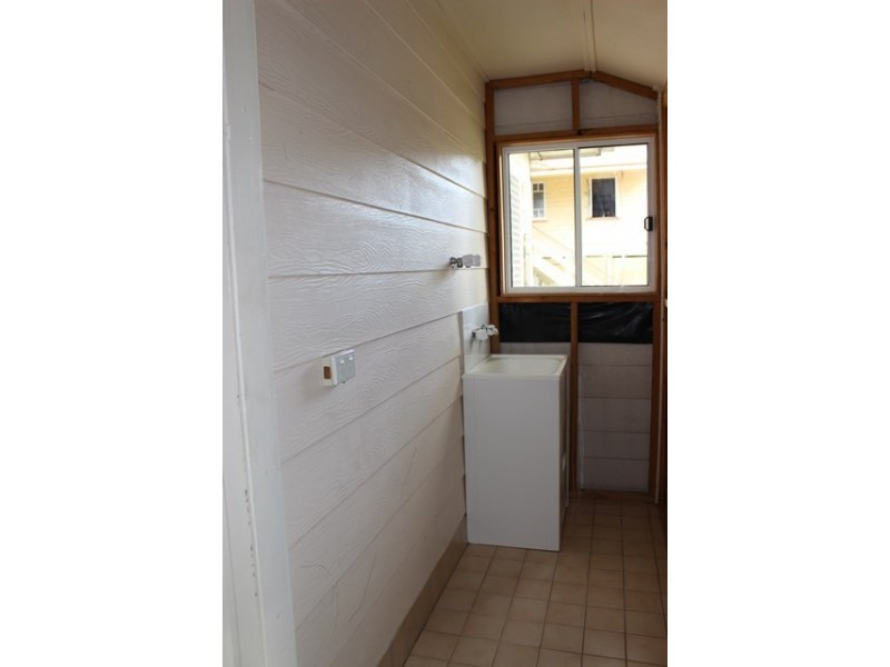 25 Peace Street, Lowood QLD 4311