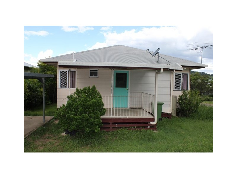 25 Peace Street, Lowood QLD 4311