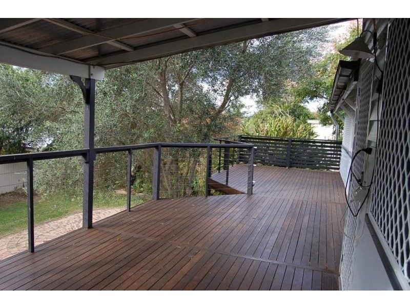 84 Glebe Road, Newtown QLD 4305