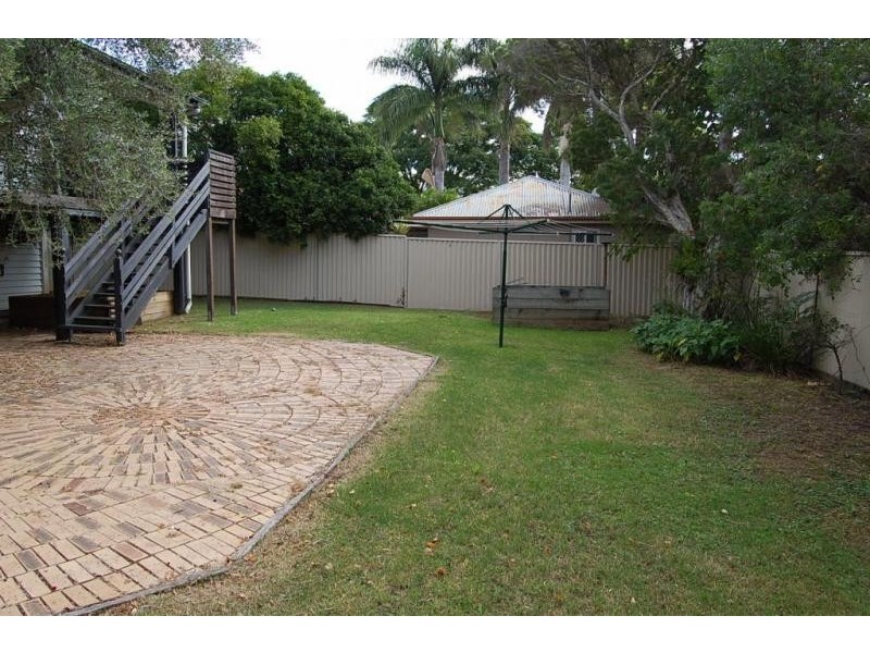 84 Glebe Road, Newtown QLD 4305