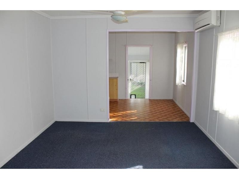 16 Sydney Street, Brassall QLD 4305