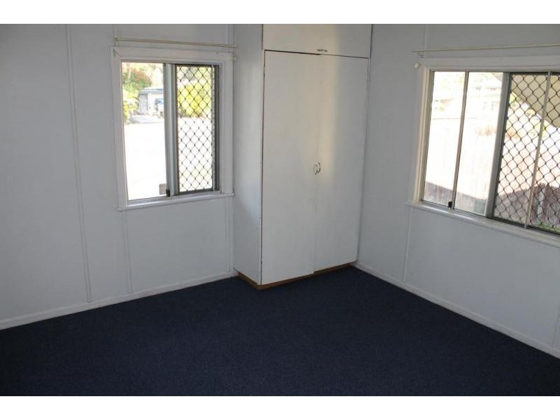 16 Sydney Street, Brassall QLD 4305