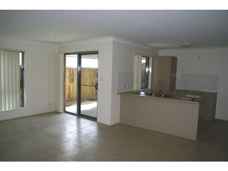 74 Francisca Drive, Augustine Heights QLD 4300