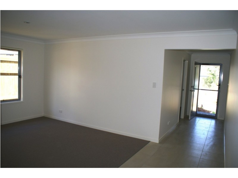 74 Francisca Drive, Augustine Heights QLD 4300