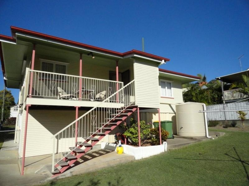 10 Gledson, North Booval QLD 4304
