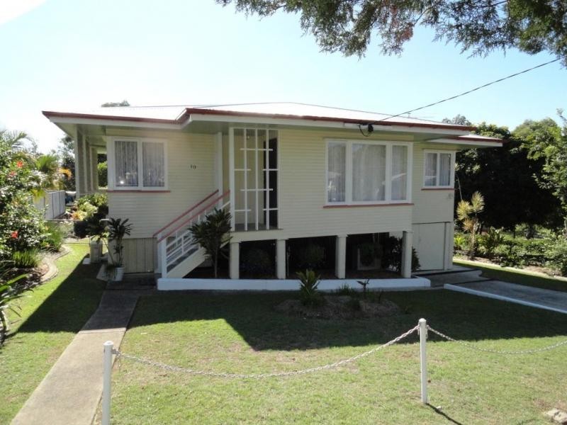 10 Gledson, North Booval QLD 4304
