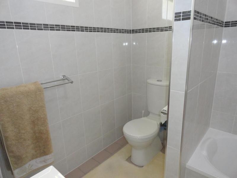 10 Gledson, North Booval QLD 4304