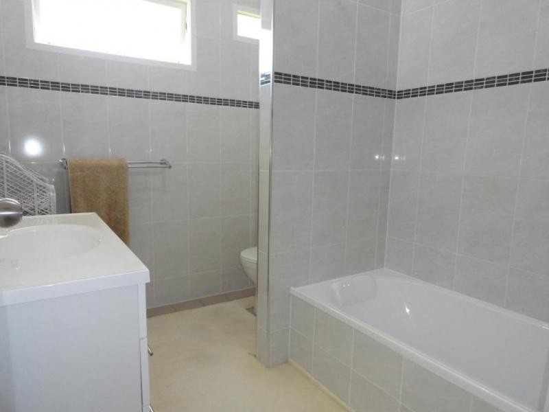 10 Gledson, North Booval QLD 4304