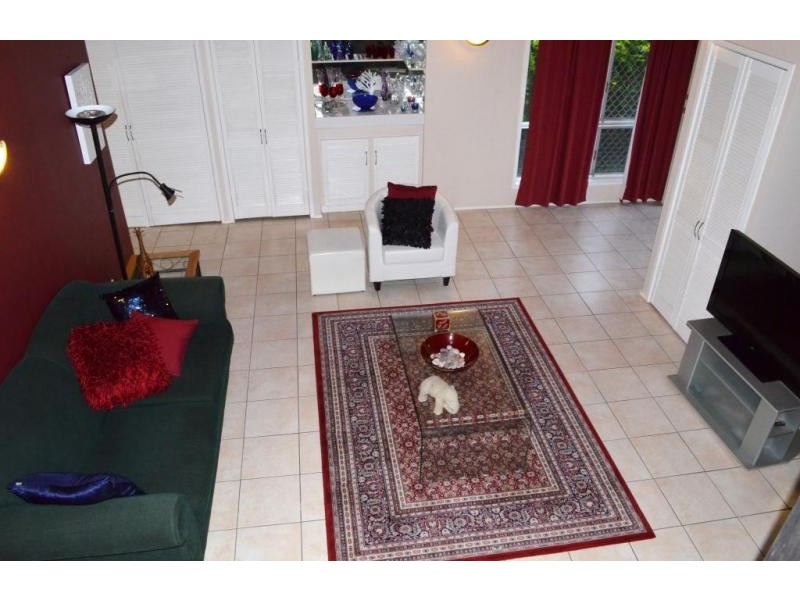 1 Ogilvie Street, Bundamba QLD 4304