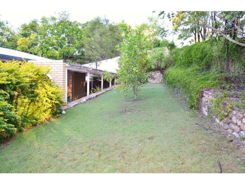1 Ogilvie Street, Bundamba QLD 4304