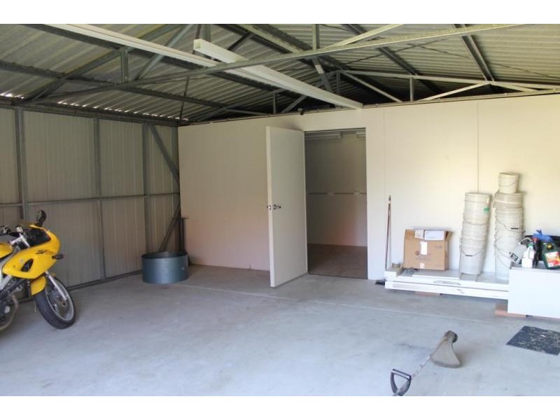 16 Battersby Street, One Mile QLD 4305