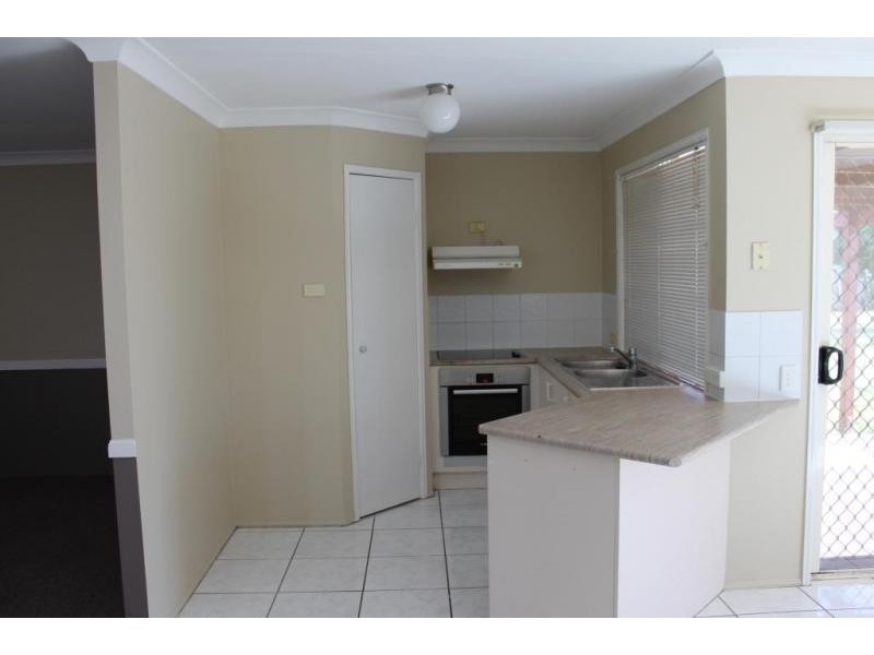 16 Battersby Street, One Mile QLD 4305