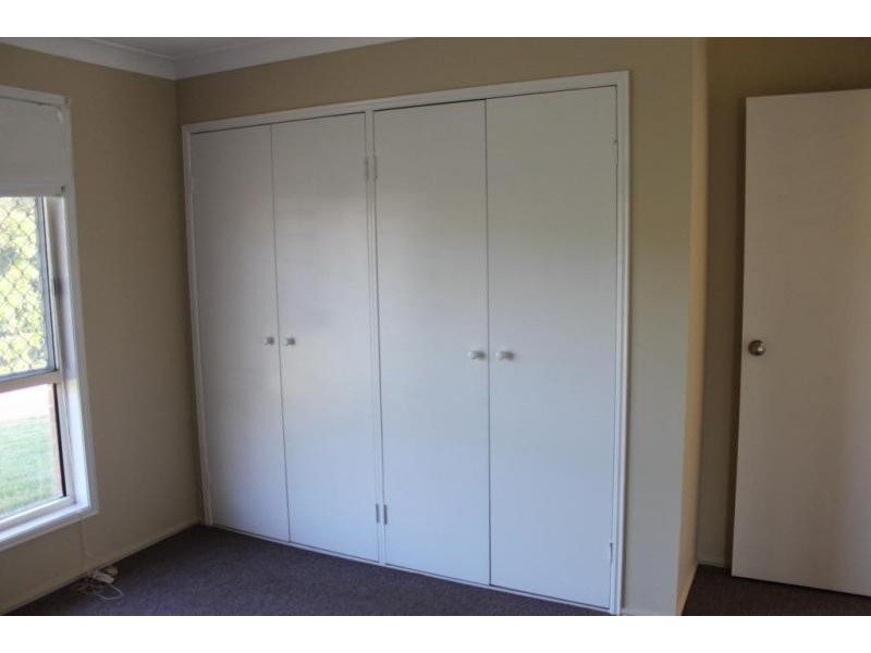 16 Battersby Street, One Mile QLD 4305