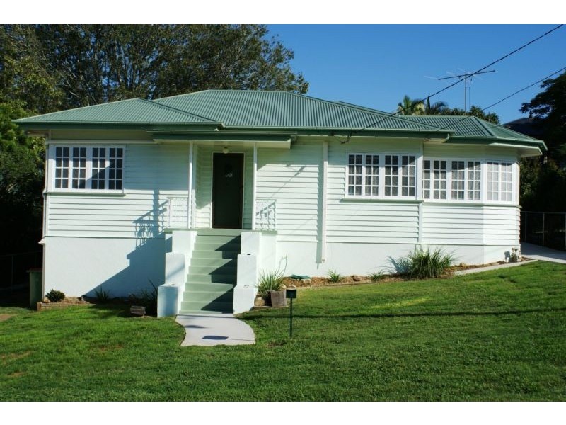 2 Tower Street, Eastern Heights QLD 4305