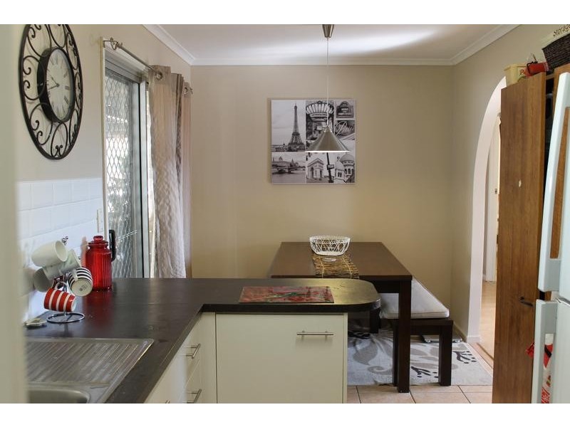 12 Glode Avenue, Churchill QLD 4305