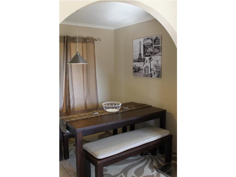 12 Glode Avenue, Churchill QLD 4305