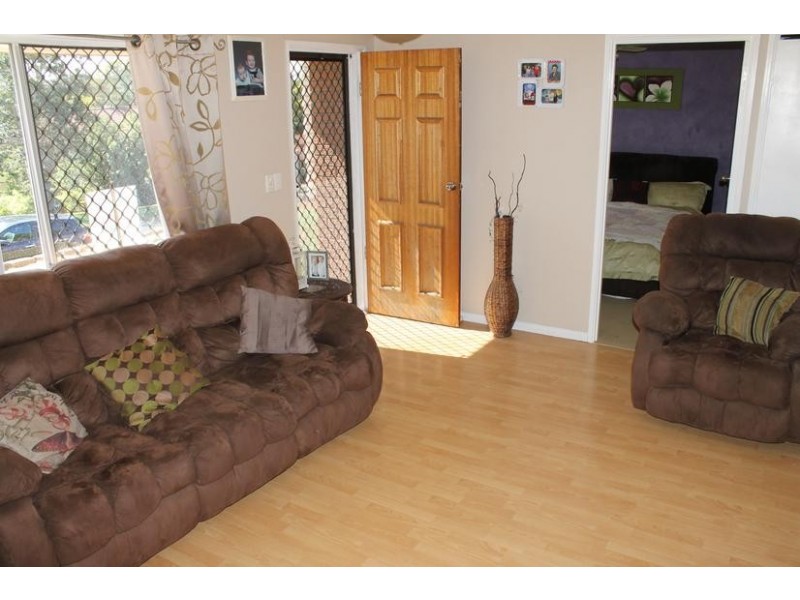 12 Glode Avenue, Churchill QLD 4305