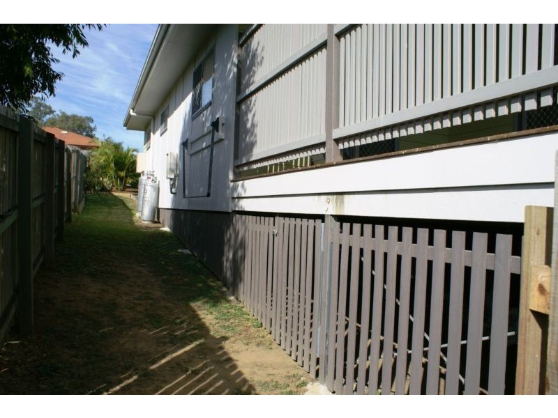 1/5 Phoenix Court, Churchill QLD 4305