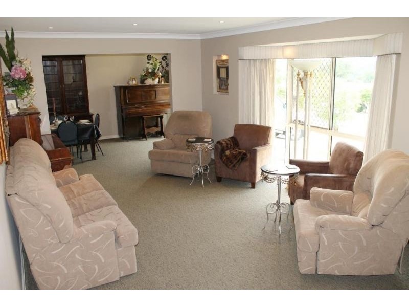 5 Hereward Court, Brassall QLD 4305