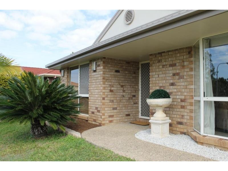 5 Hereward Court, Brassall QLD 4305