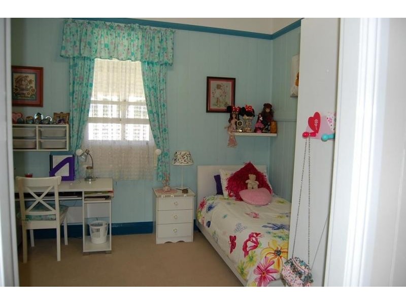 43 Stafford Street, Booval QLD 4304