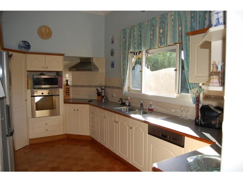 43 Stafford Street, Booval QLD 4304