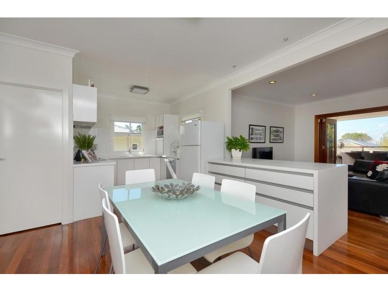 44 Whitehill Road, Eastern Heights QLD 4305