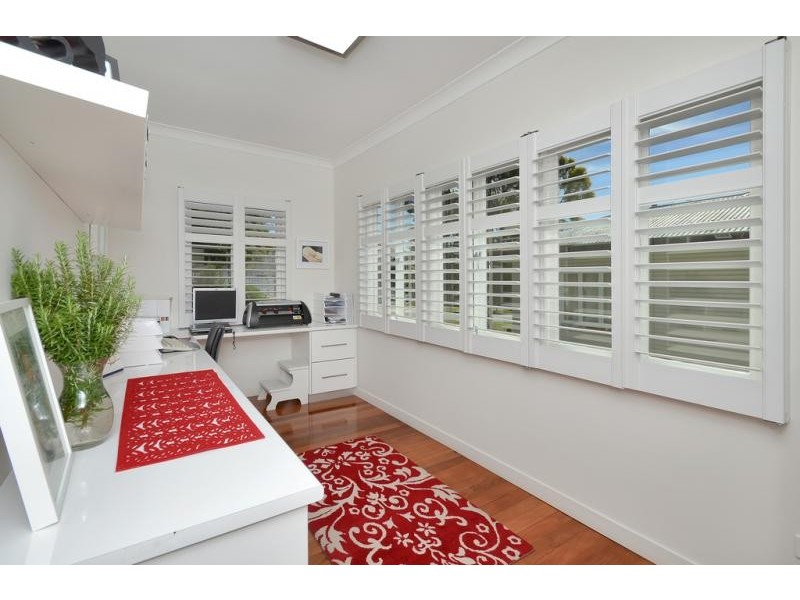 44 Whitehill Road, Eastern Heights QLD 4305