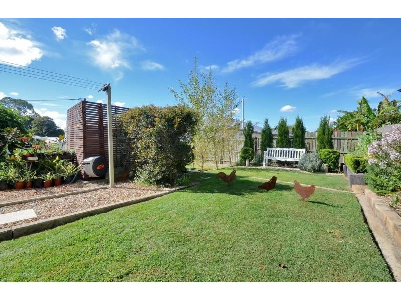 44 Whitehill Road, Eastern Heights QLD 4305
