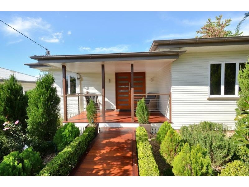 44 Whitehill Road, Eastern Heights QLD 4305