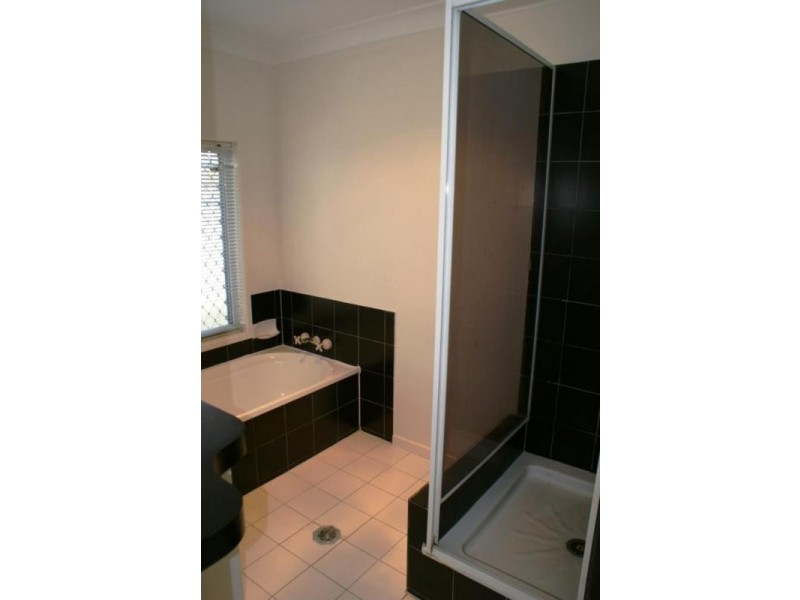 14 Ford Street, Raceview QLD 4305